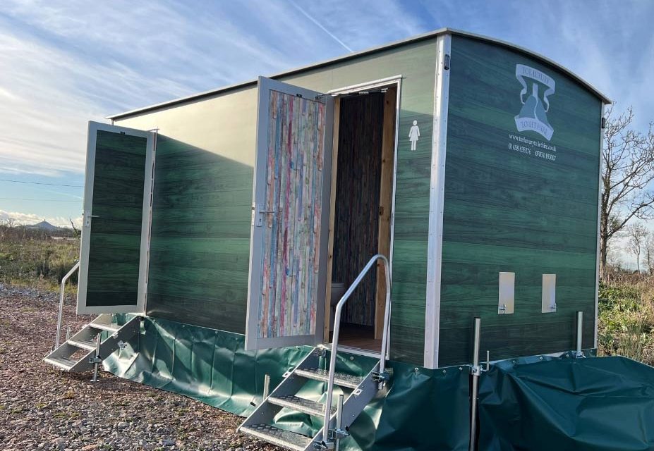Tor Luxury Toilet Hire